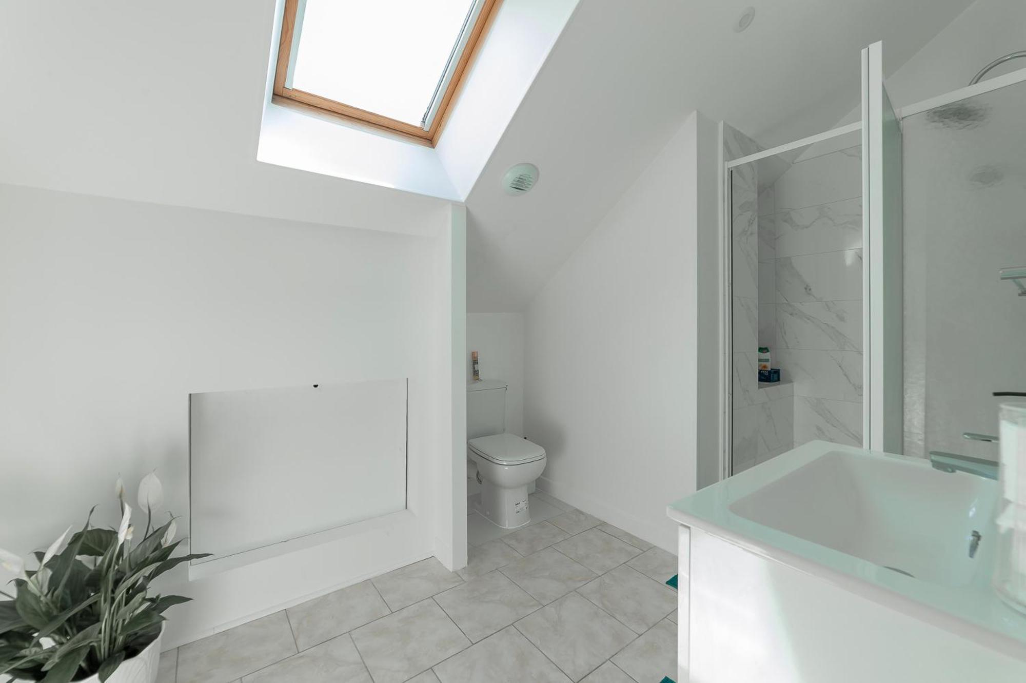 Cosy Modern Apartment - 1 Minute Walk From Train Station Creil Exterior foto